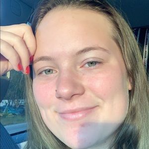 Meet your Posher, Skylar